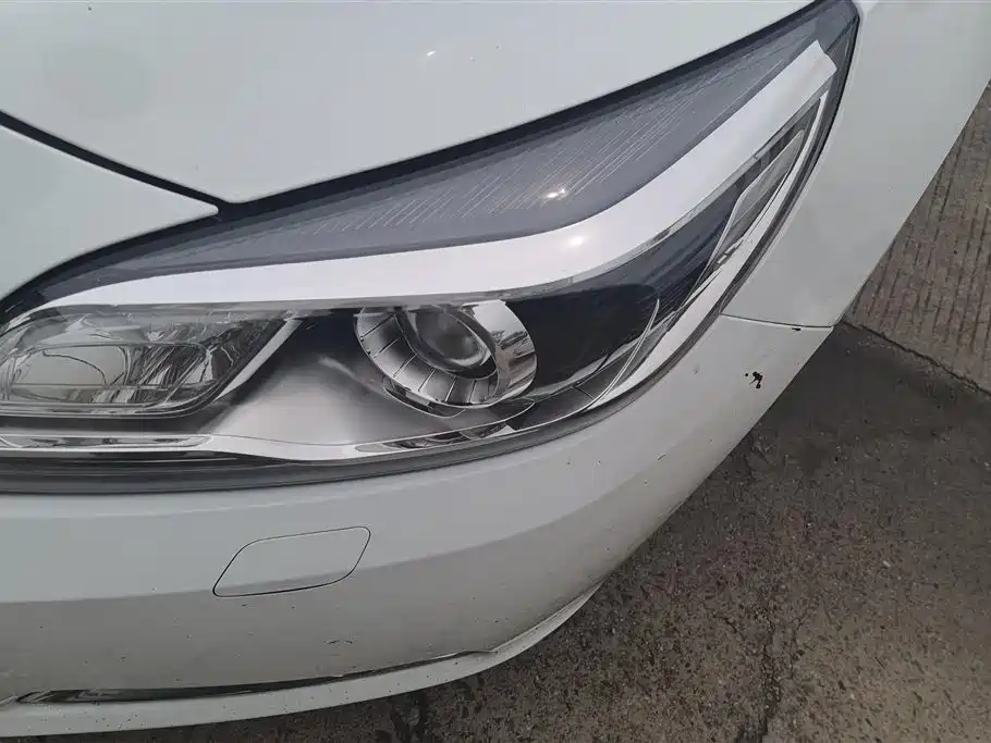Malibu 2.0 L Auto Luxury