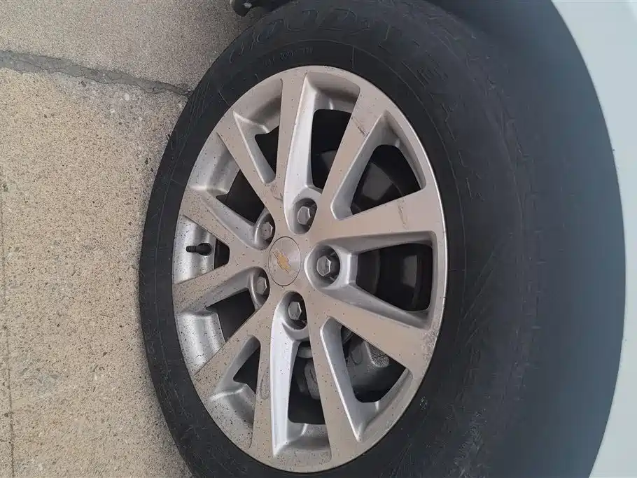 Malibu 2.0 L Auto Luxury