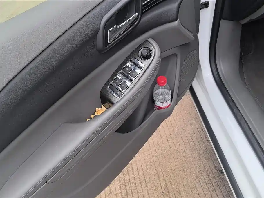 Malibu 2.0 L Auto Luxury