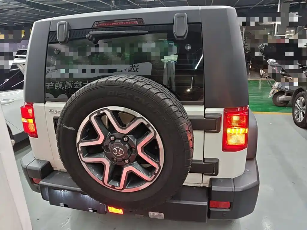 BAIC BJ40 40 L 2.3 T Auto 4 WD Premium