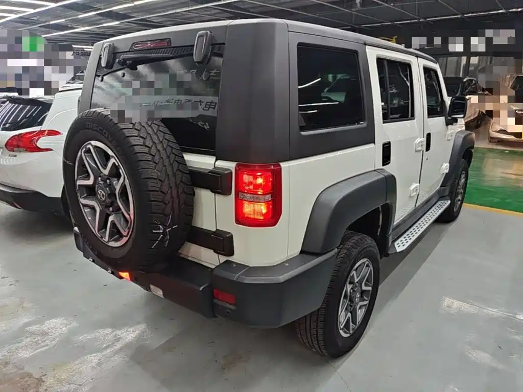 BAIC BJ40 40 L 2.3 T Auto 4 WD Premium