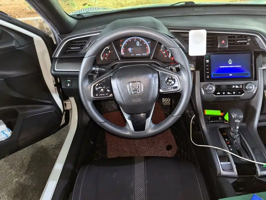 Civic HATCHBACK 220 TURBO CVT Trend Cool Control