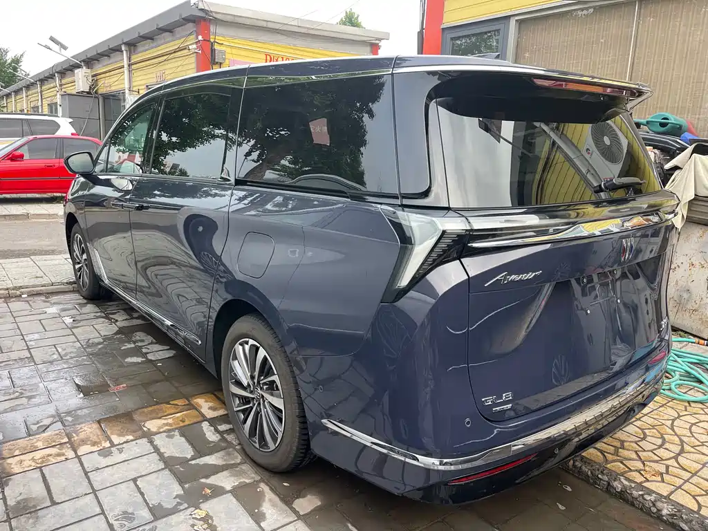 Buick GL8 NEV LaCrosse Luxury Enjoyment