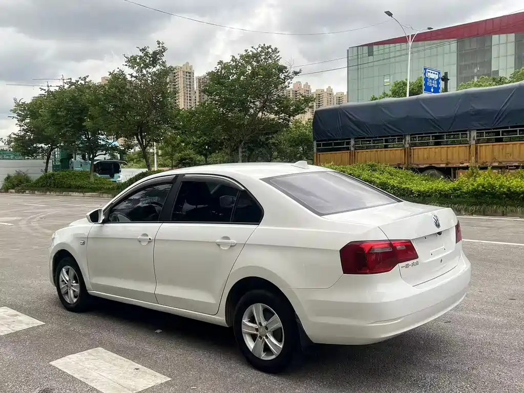 Jetta 1.4 L Manual Fashion