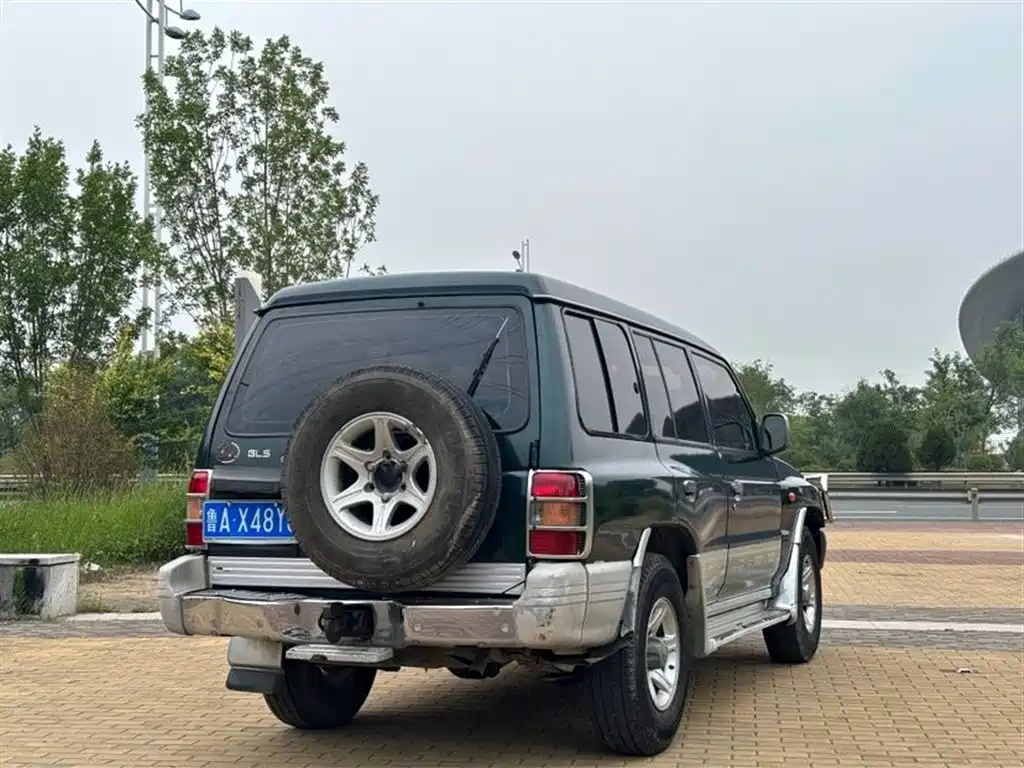 Black King Kong 黑金刚 2009款 2.4 L 手动两驱国三