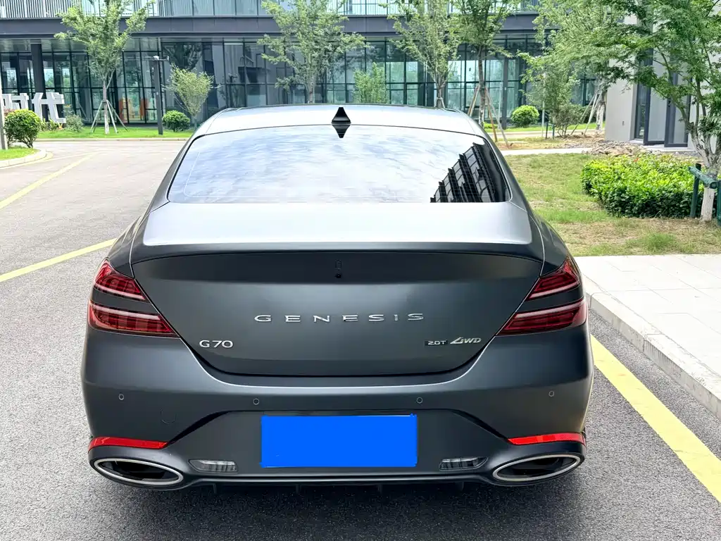 Genesis G70 2.0 T 4 WD Edition 1 Limited