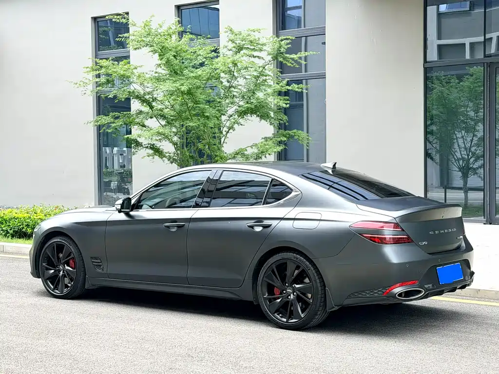 Genesis G70 2.0 T 4 WD Edition 1 Limited