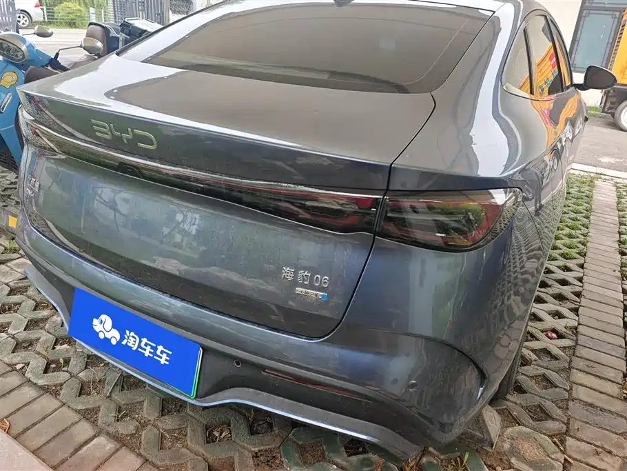 Seal 06 DM-i Smart Drive 80 KM Luxury