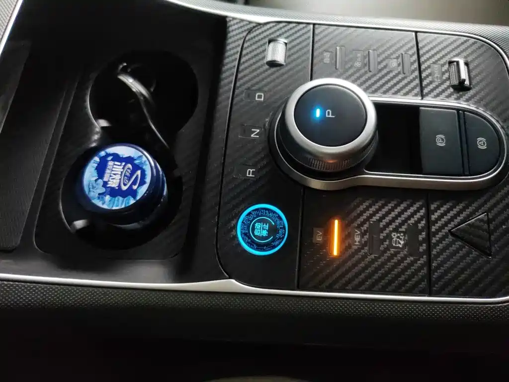 Destroyer 05 Glory DM-i 55 KM Luxury