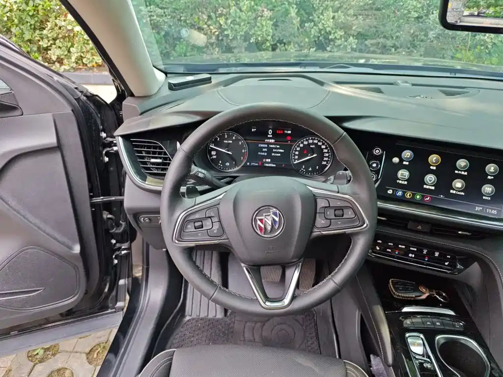 Envision Plus Envision Plus 652 T 5-seat Luxury