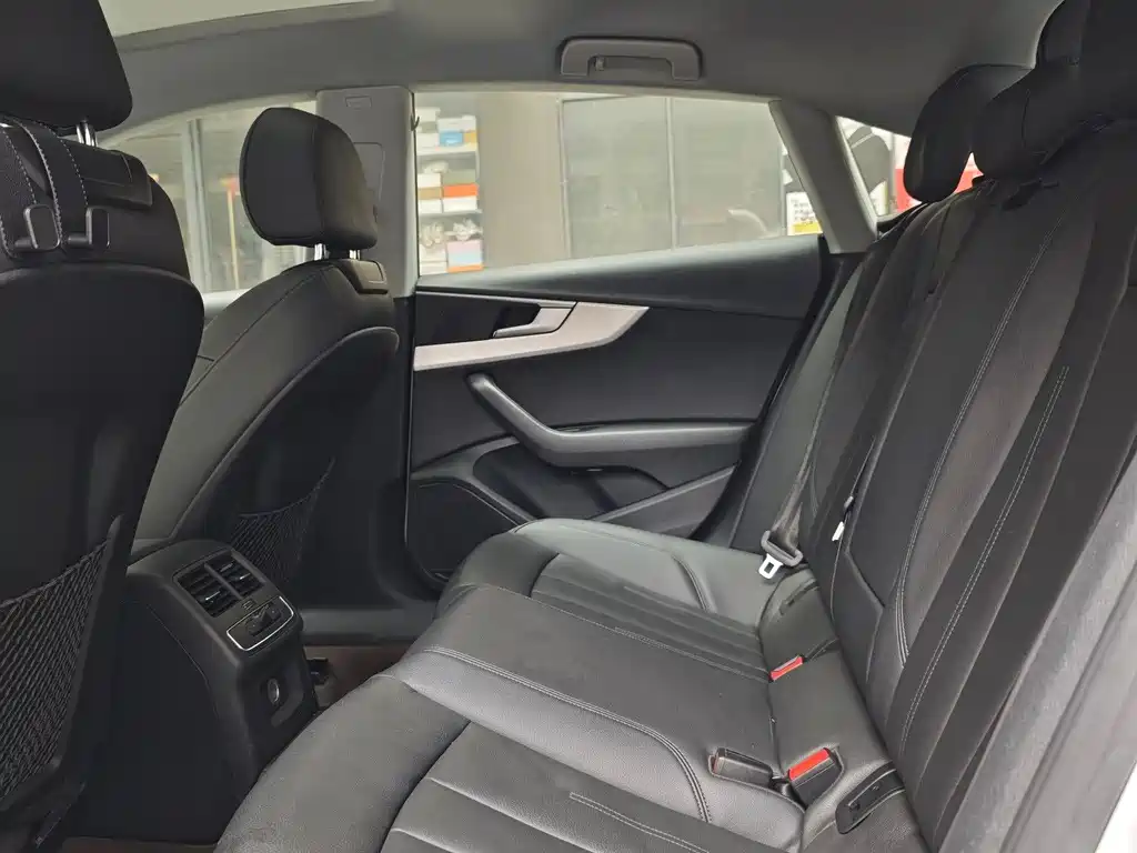 Audi A5 (Import) Sportback 40 TFSI Fashion