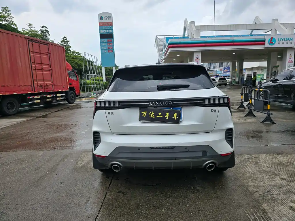 Lynk & Co 06 Remix 1.5 T Power Halo
