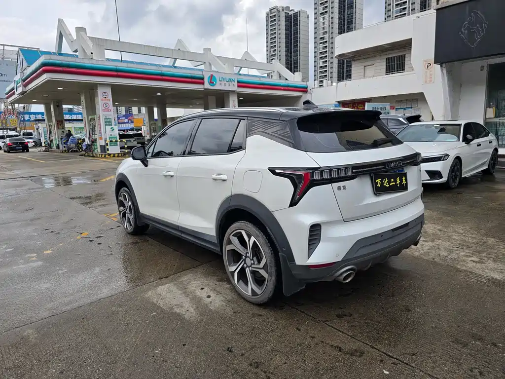 Lynk & Co 06 Remix 1.5 T Power Halo