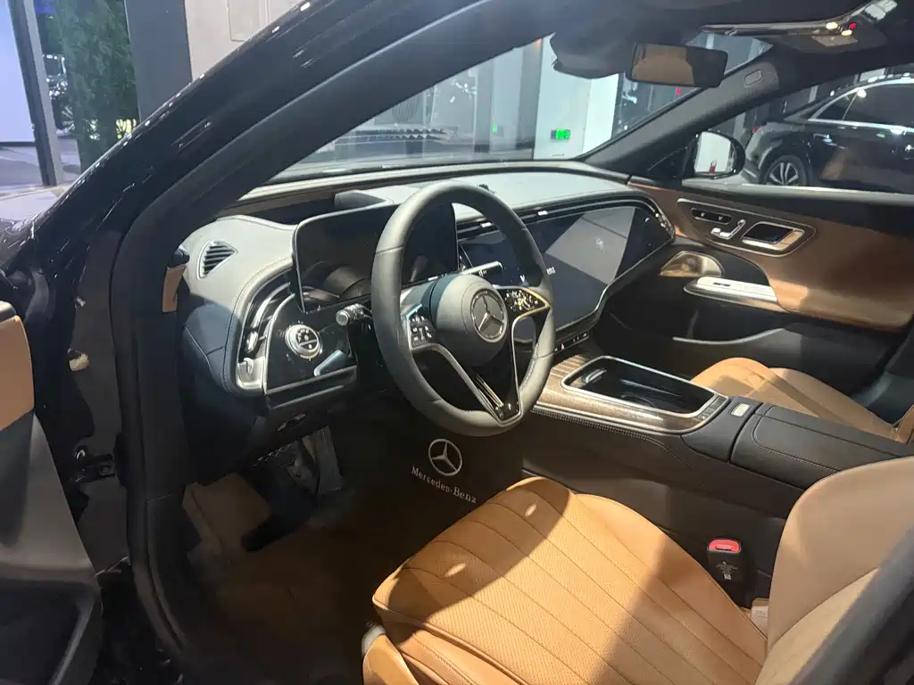 Mercedes-Benz E-Class E 300 L Distinguished