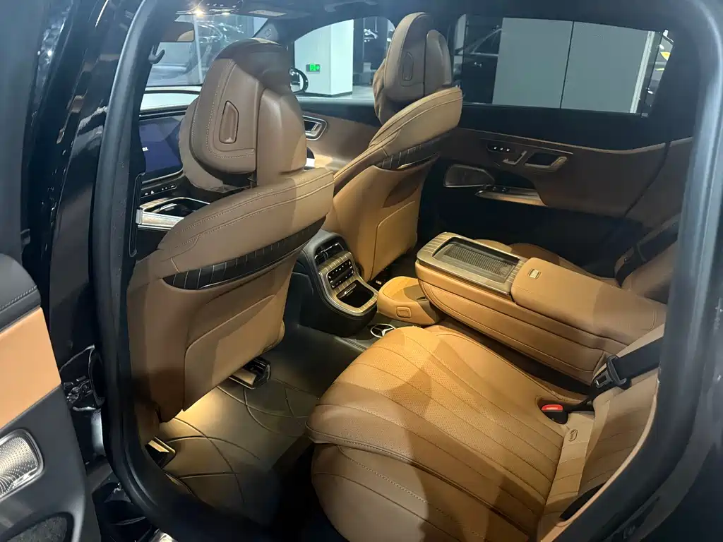 Mercedes-Benz E-Class E 300 L Distinguished