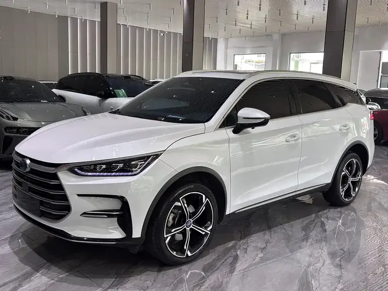 BYD Tang NEV DM-i 112 KM Honored