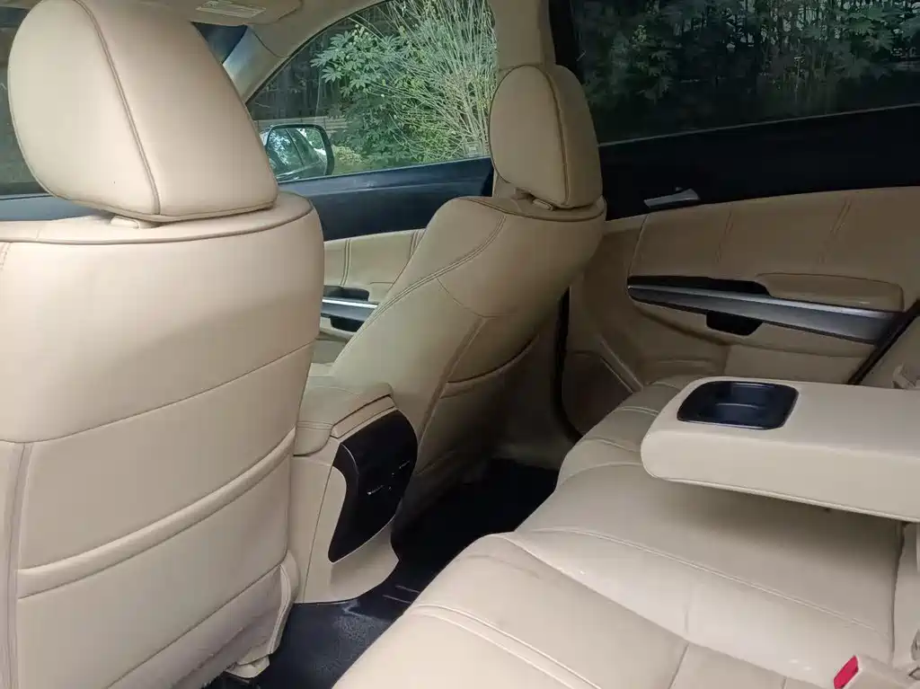 Crosstour 2.4 L Luxury