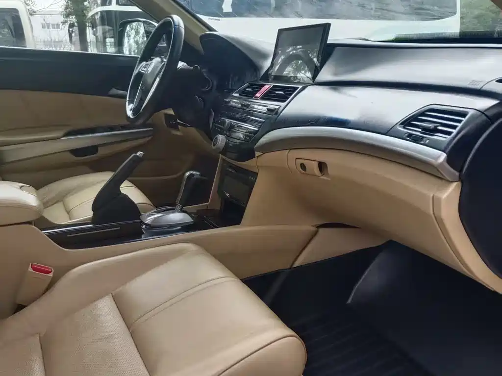 Crosstour 2.4 L Luxury