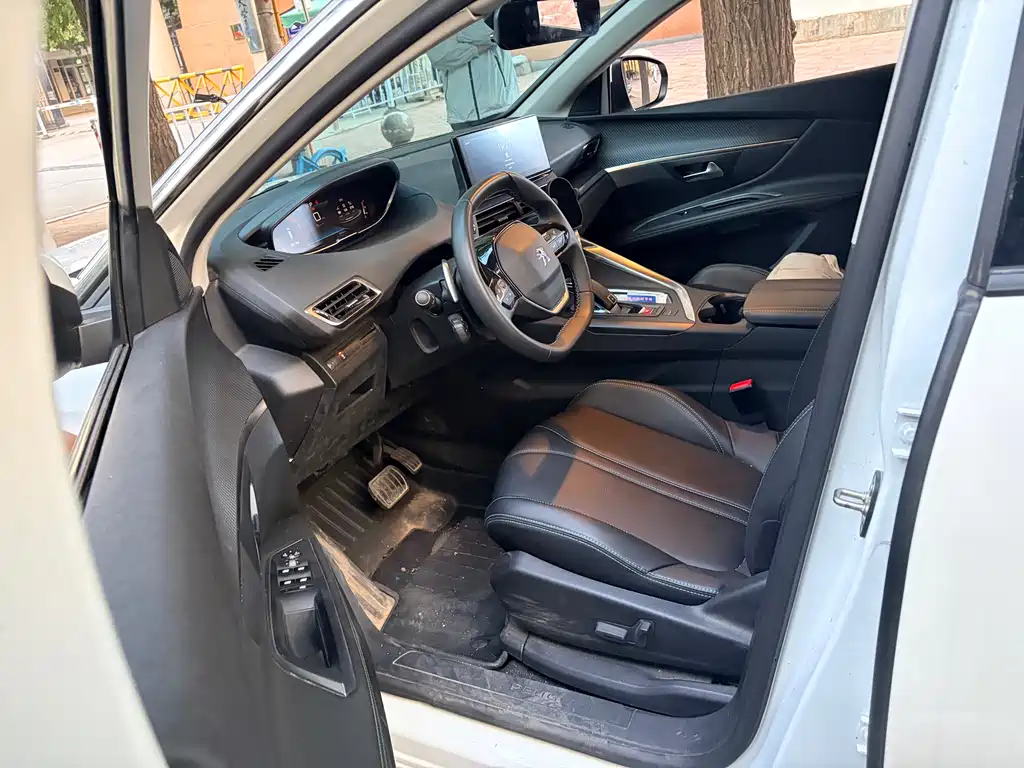 Peugeot 5008 标致5008 2021款 360 THP 5座实力版