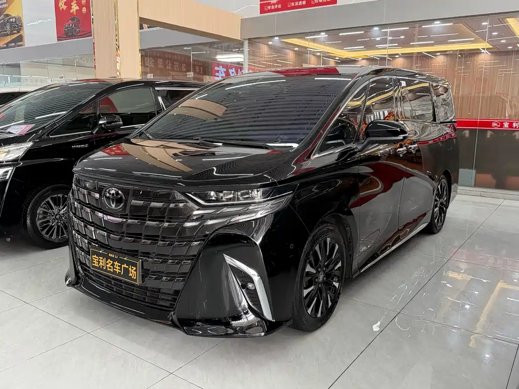 Alphard Dual Engine 2.5 L Distinguished