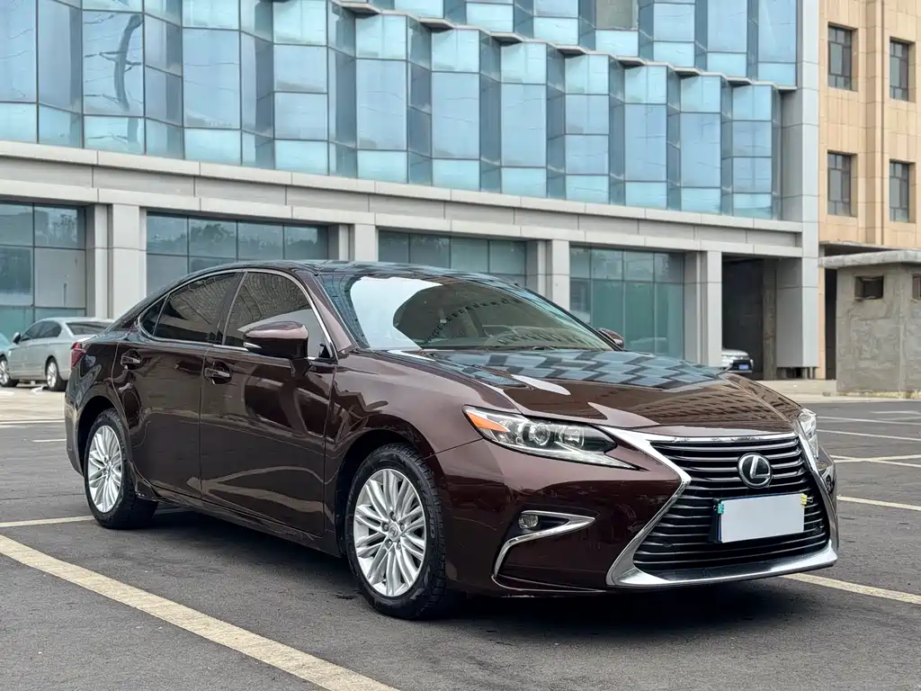 Lexus ES 200 Elite
