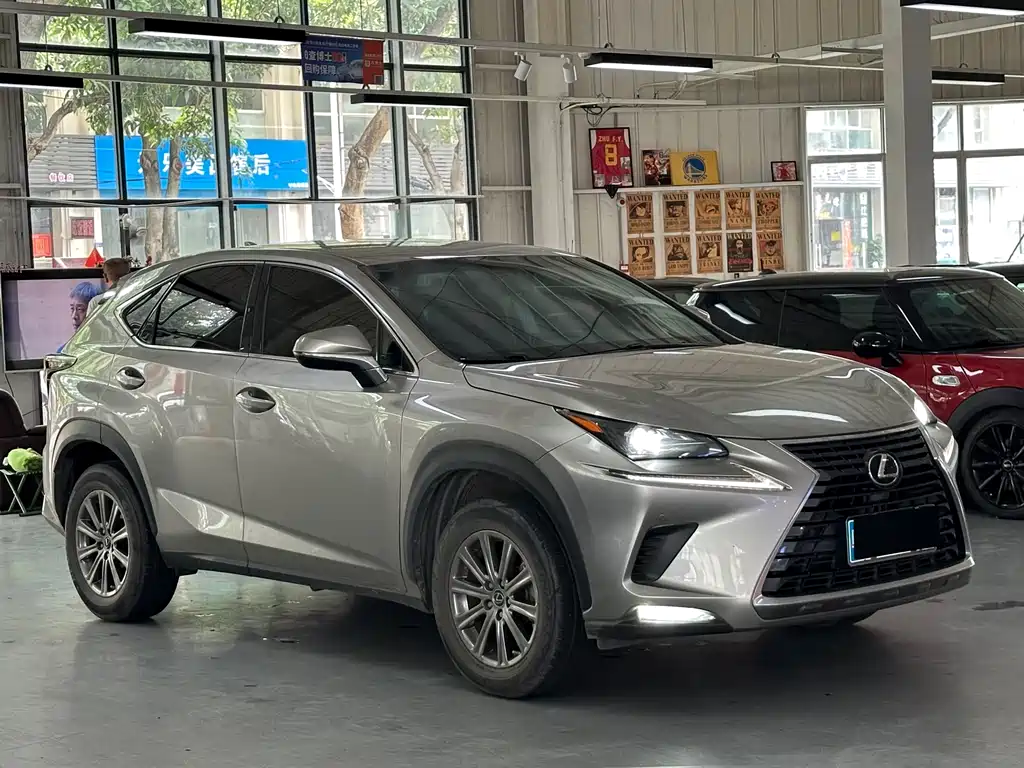 Lexus NX 200 FWD Sharp Travel CN-VI
