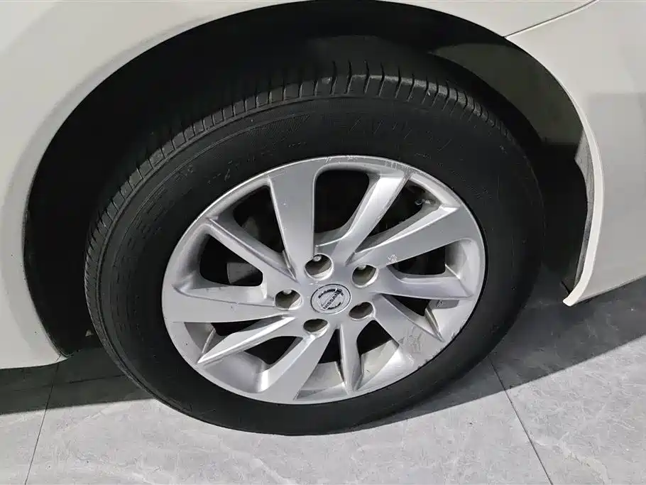 Tiida 1.6 L CVT Cool Motion