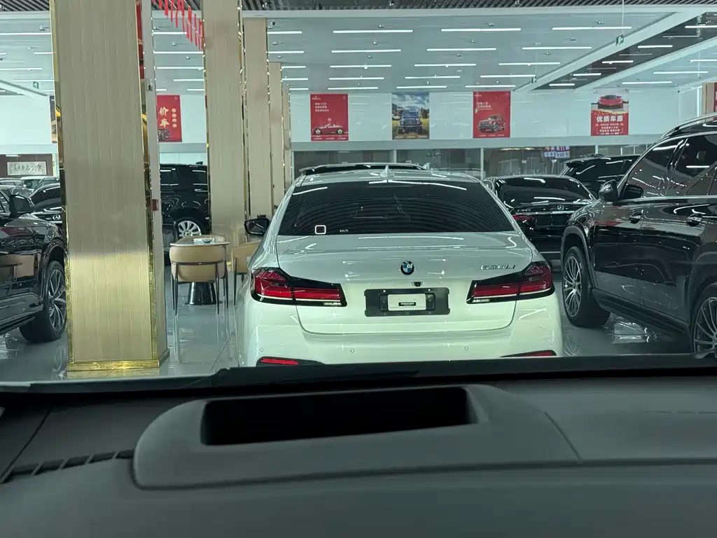 Century 2.0 T 6-seat Heritage