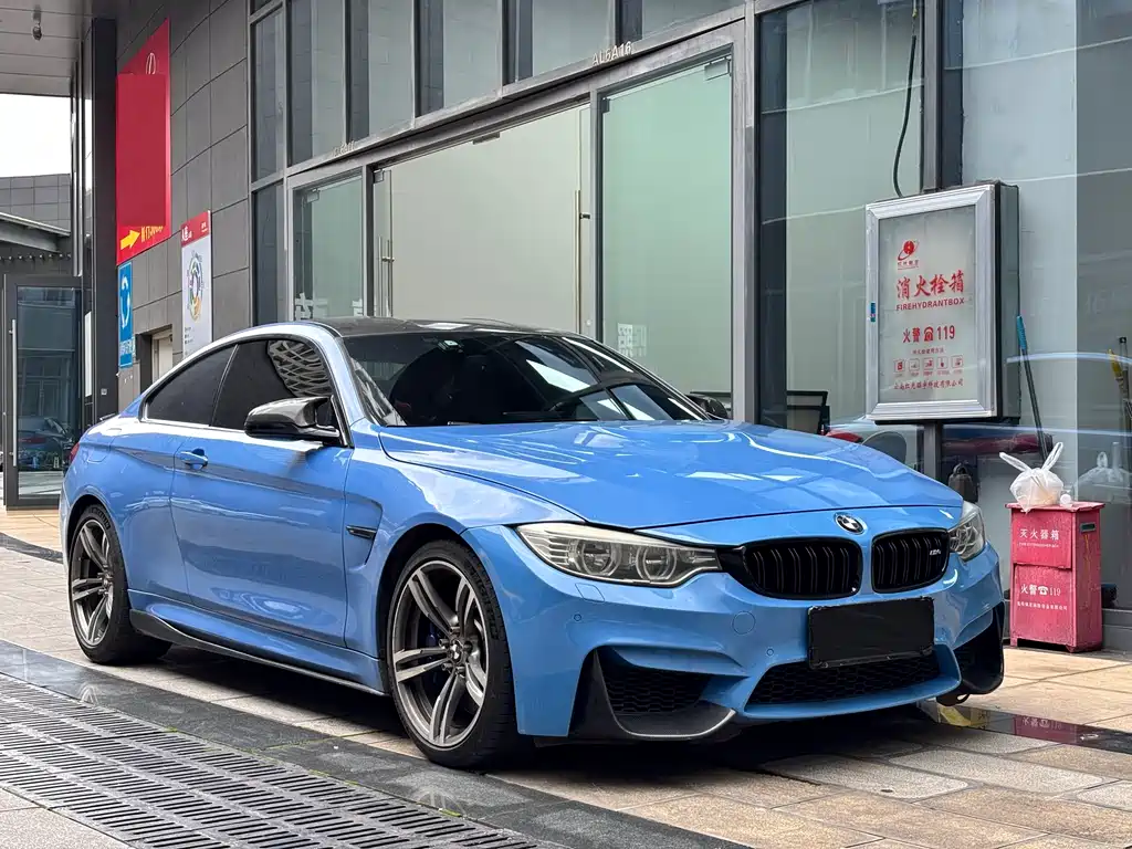 BMW M4 M4 2-door Coupe