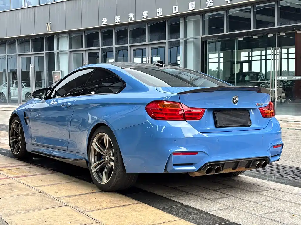BMW M4 M4 2-door Coupe