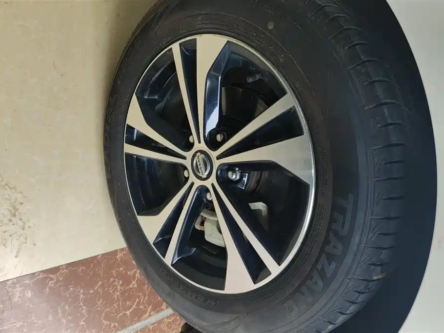 Sylphy 1.6 L XL CVT Joy