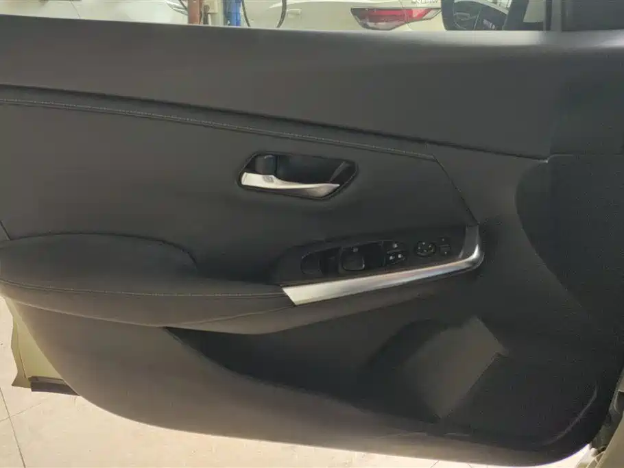 Sylphy 1.6 L XL CVT Joy