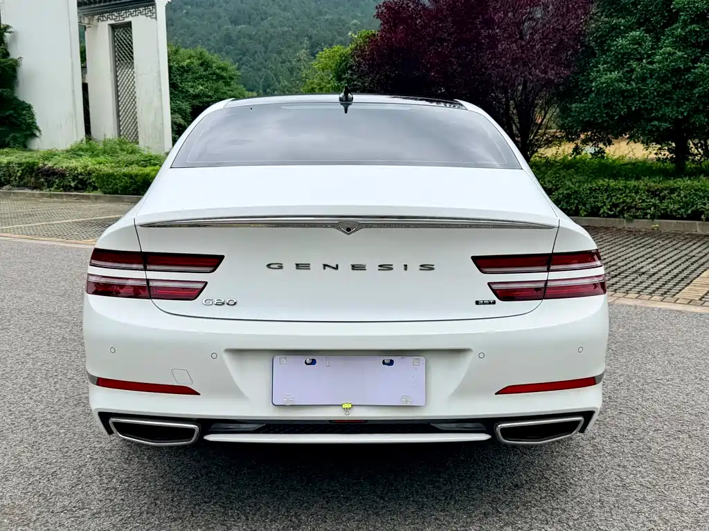 Genesis G80 2.5 T RWD Flagship