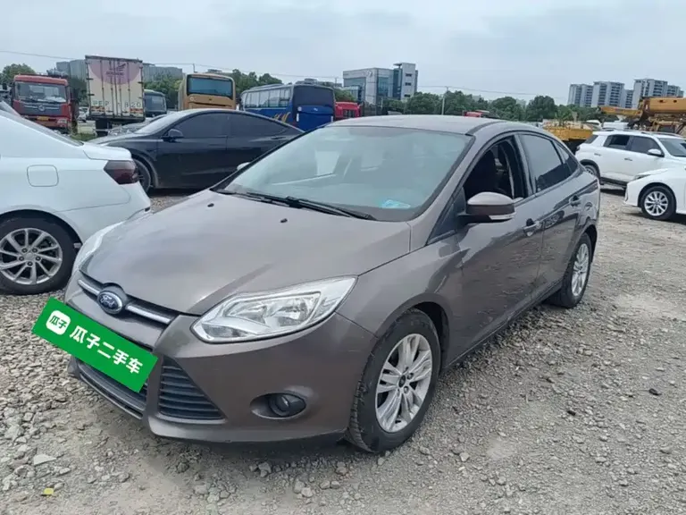 Ford Focus Sedan 1.6 L Auto Comfort
