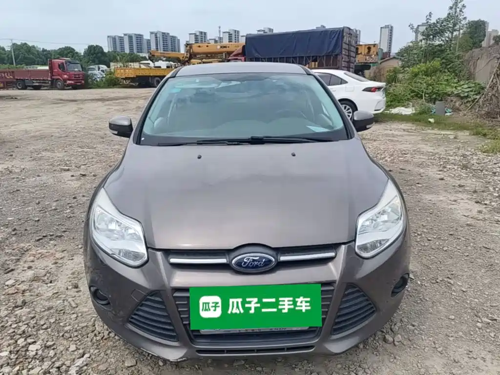 Focus Sedan 1.6 L Auto Comfort
