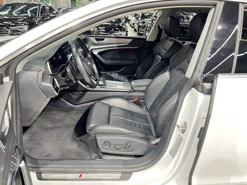 Audi A7 45 TFSI Select