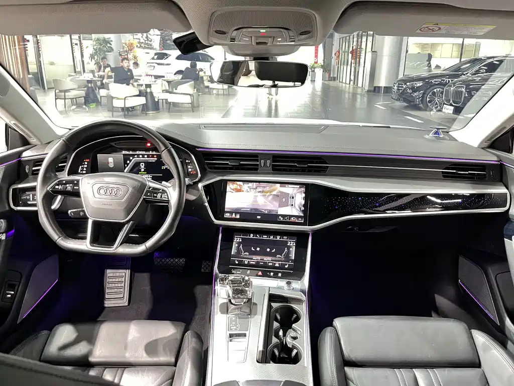Audi A7 45 TFSI Select