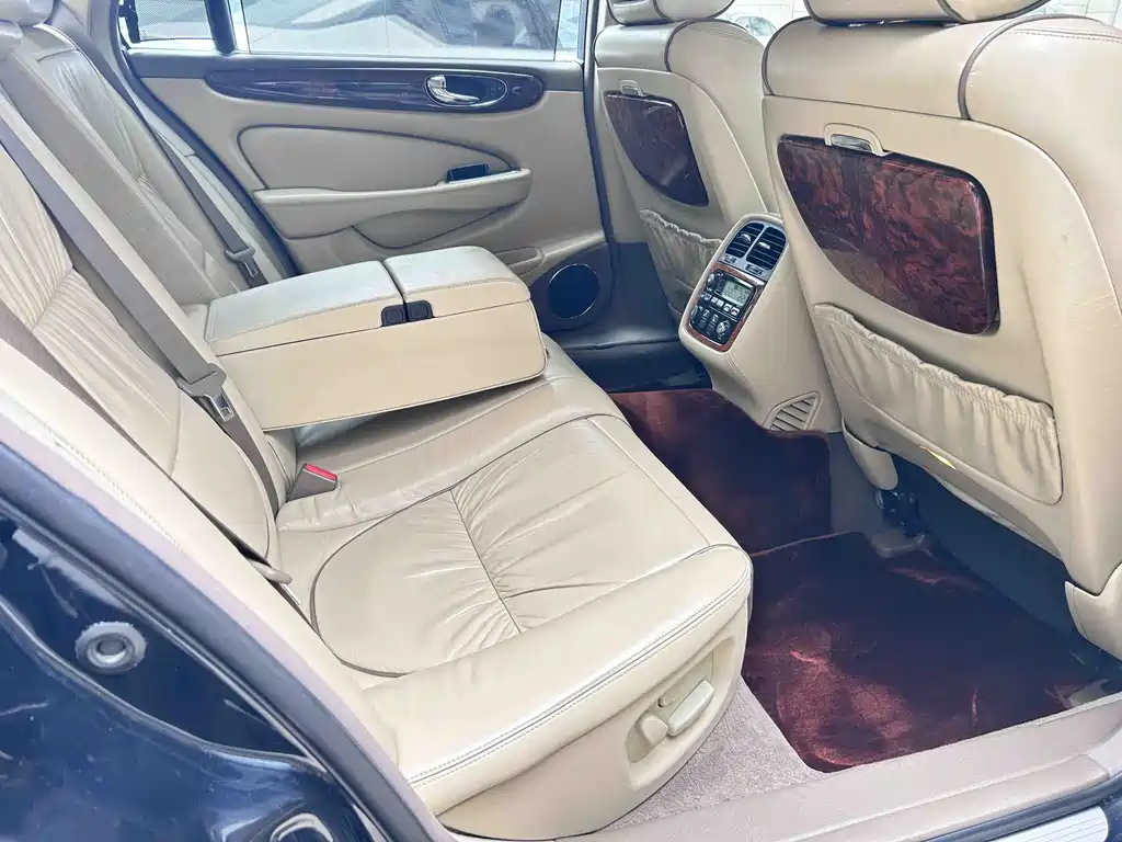 Jaguar XJ XJ6 L 3.0