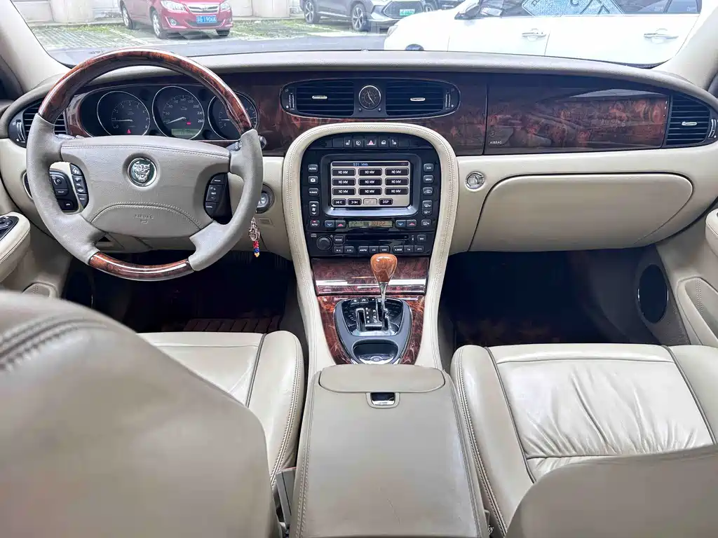 Jaguar XJ XJ6 L 3.0