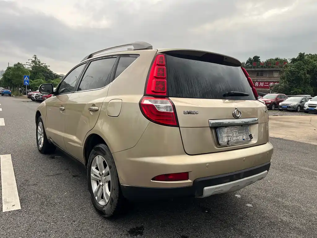Geely GX7 2.0 L Auto Distinguished