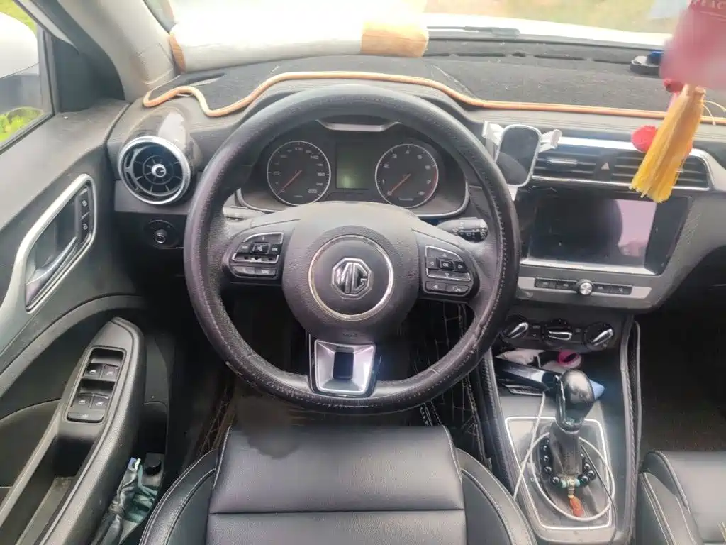 MG ZS 1.5 L Auto Luxury CN-V