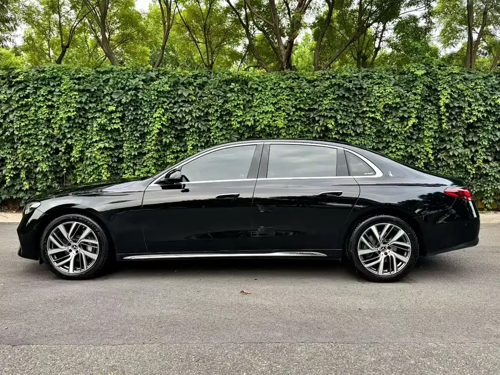 Mercedes-Benz E-Class Facelift E 300 L Fashion