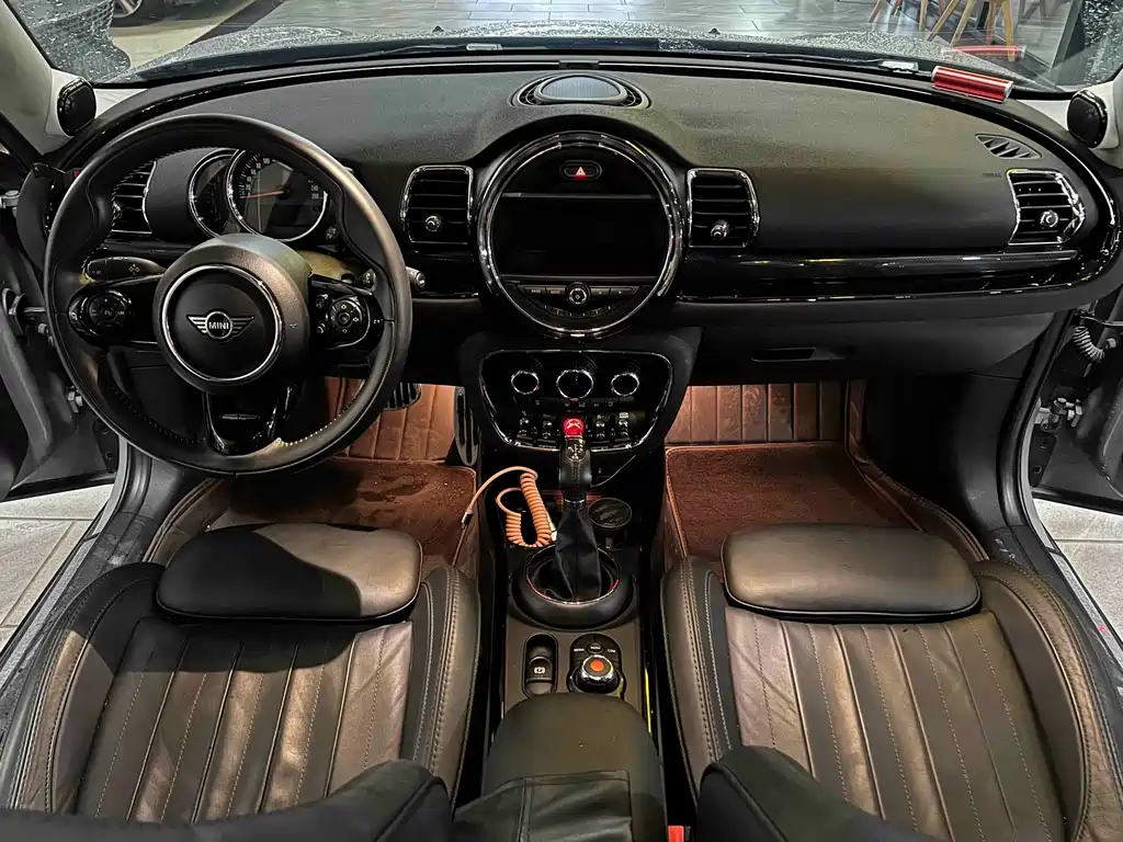 MINI CLUBMAN 2.0 T COOPER S Artist