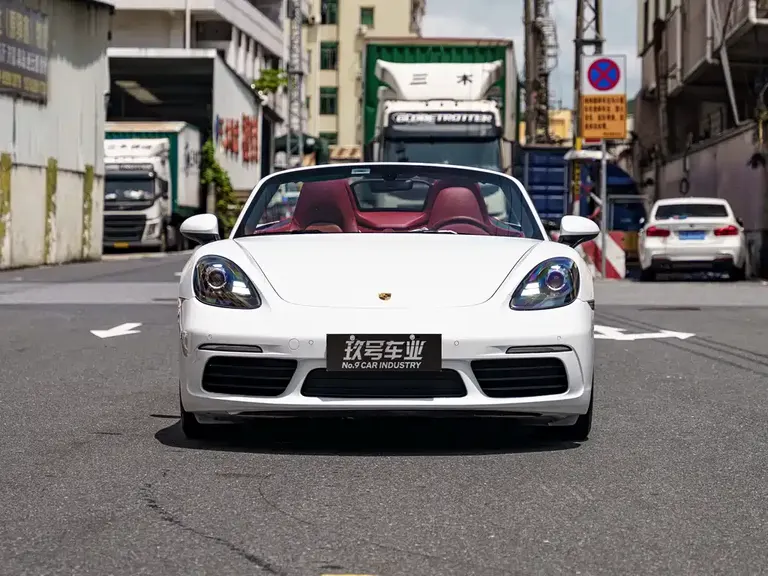 Porsche 718 Boxster 2.0 T