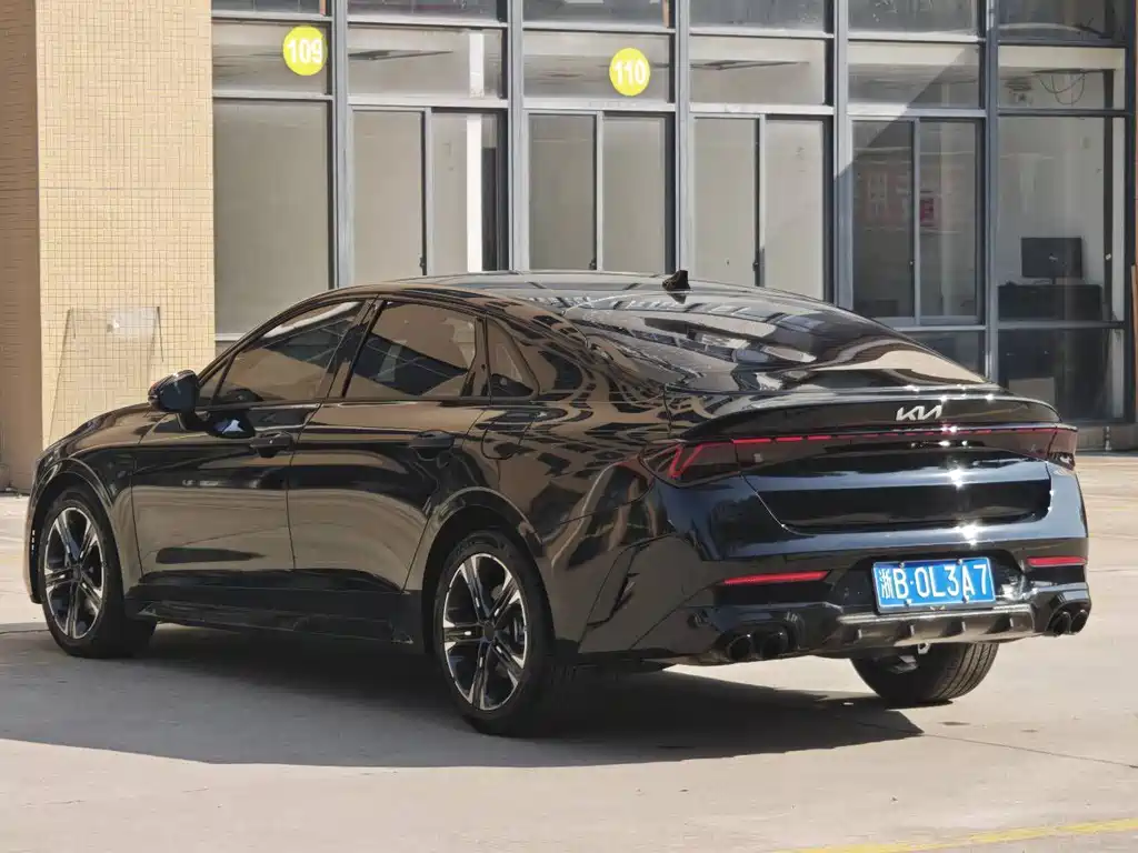 Kia K5 380 T GT-Line Refreshed