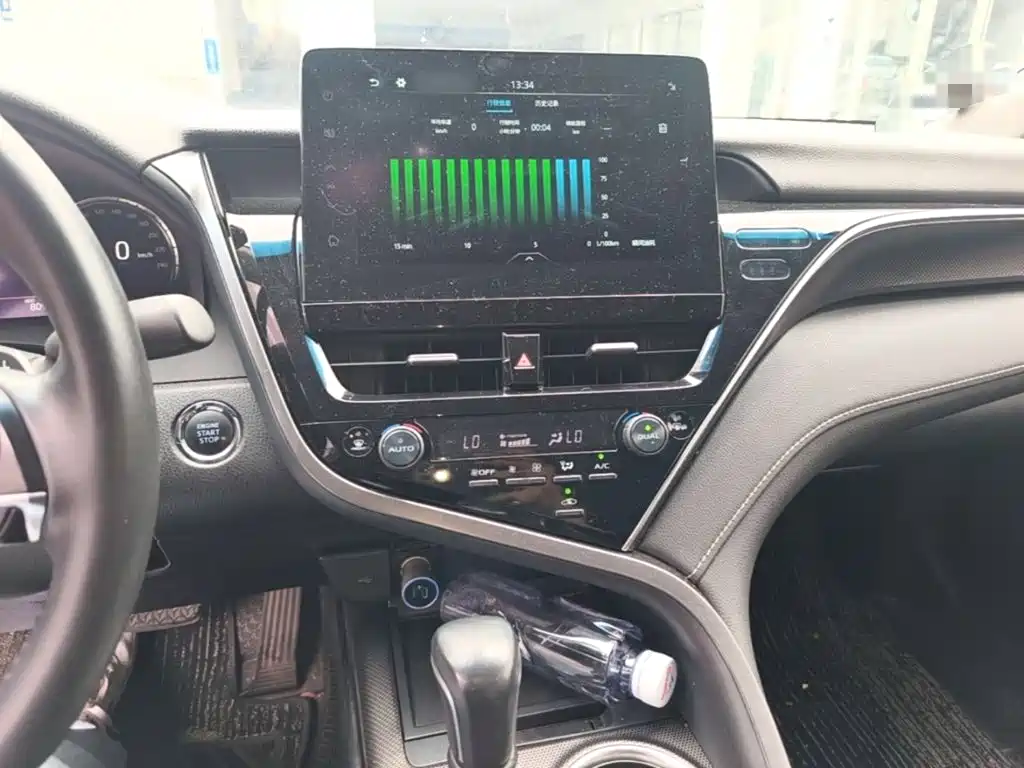 Camry 2.5 S Sharp Style