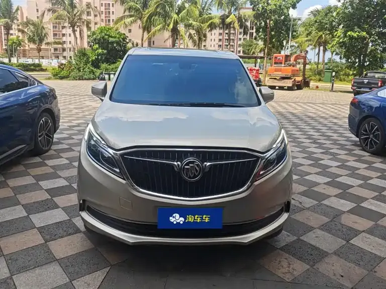 Buick GL8 ES 28 T Luxury CN-V