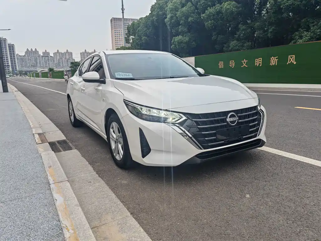 Sylphy 1.6 L CVT Sincere