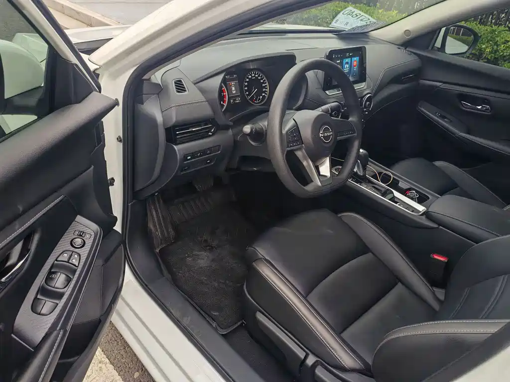 Sylphy 1.6 L CVT Sincere