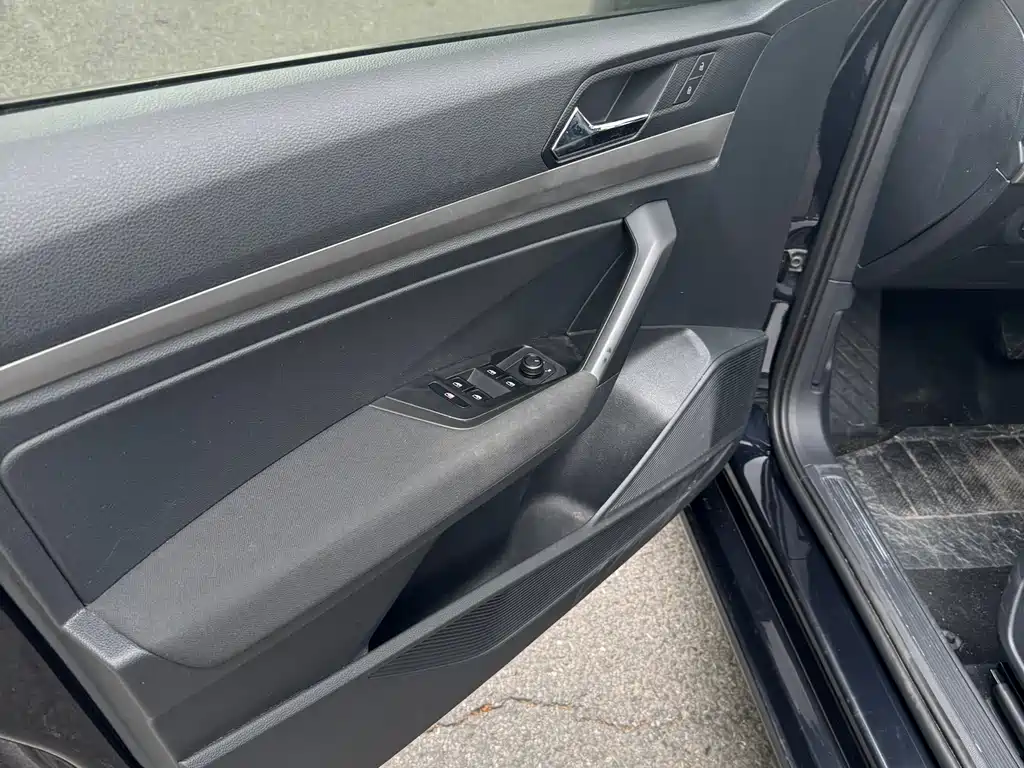 Lavida 1.5 L Auto Style